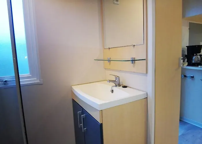 M.home Confort F028 2chbr/5pers Camping